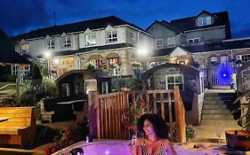 Dulrush Lodge Guest House, Restaurant And Self-Catering